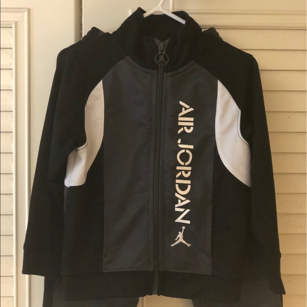 💥 Jordan Black/Grey Jacket/Pants Set